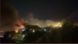 Das berüchtigte Evin-Gefängnis in Teheran steht in Flammen
