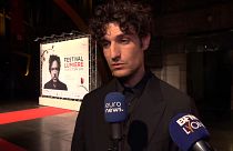 Louis Garrel interjút ad a Lumière Filmfesztiválon 