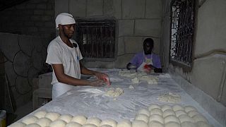 A night with the baker preparing Tapalapa, a typical Gambian bread