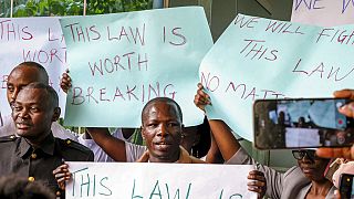 Ouganda : annulation d'une disposition d'une loi contre la liberté d'expression