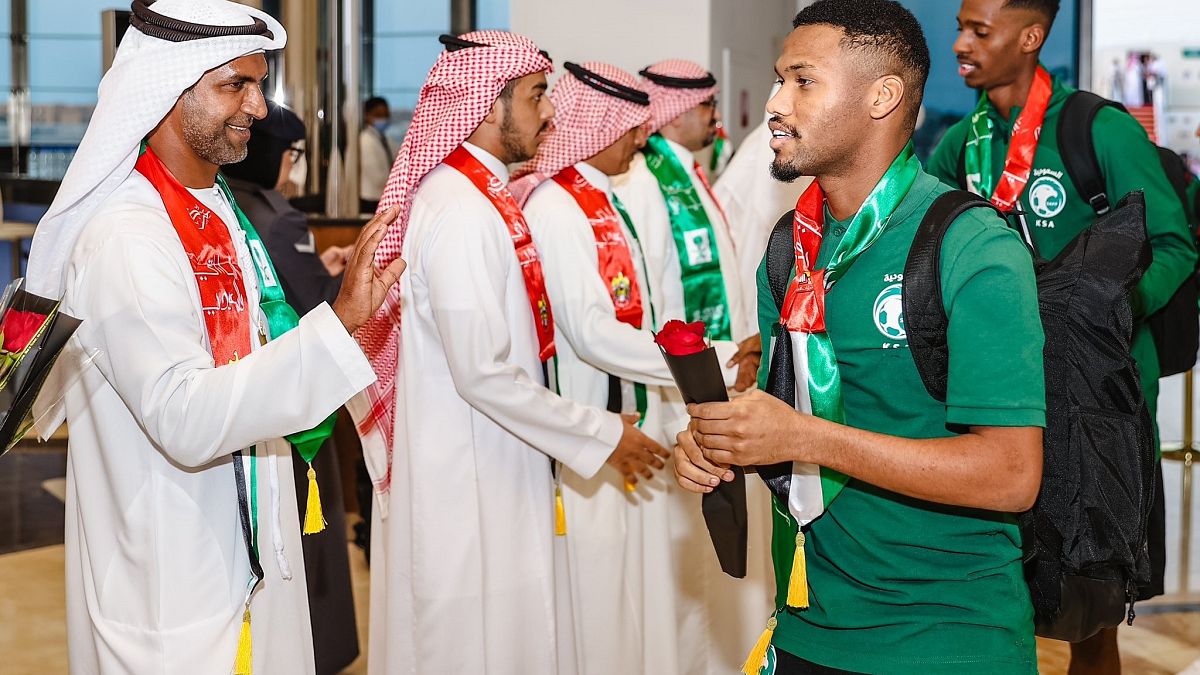 وصول منتخب السعودية الى ابو ظبي لبدء معسكره الاعدادي لمونديال 2022