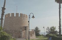 De la laguna rosa y los flamencos a las torres medievales: las ‘joyas ocultas’ de Torrevieja