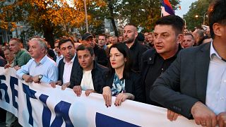 Les candidats à la présidence de l'opposition bosno-serbe sont à la tête d'une manifestation à Banja Luka, pour demander un nouveau comptage des bulletins de vote (10.2022).