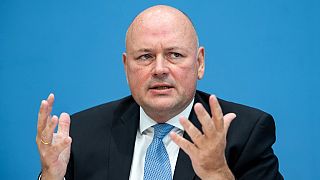 Ex-chefe da agênca alemã de cibersegurança Arne Schönbohm, destituído esta terça-feira