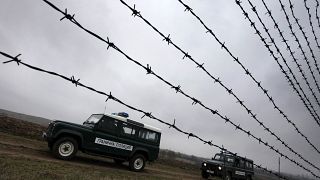 A bolgár határrendészek a zöldhatáron járőröznek a Kapitan Andrejevo határátkelőhely közelében Bulgária és Törökország között