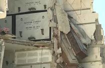 Edificio derrumbado en el cementerio de Nápoles, Italia 18/10/2022