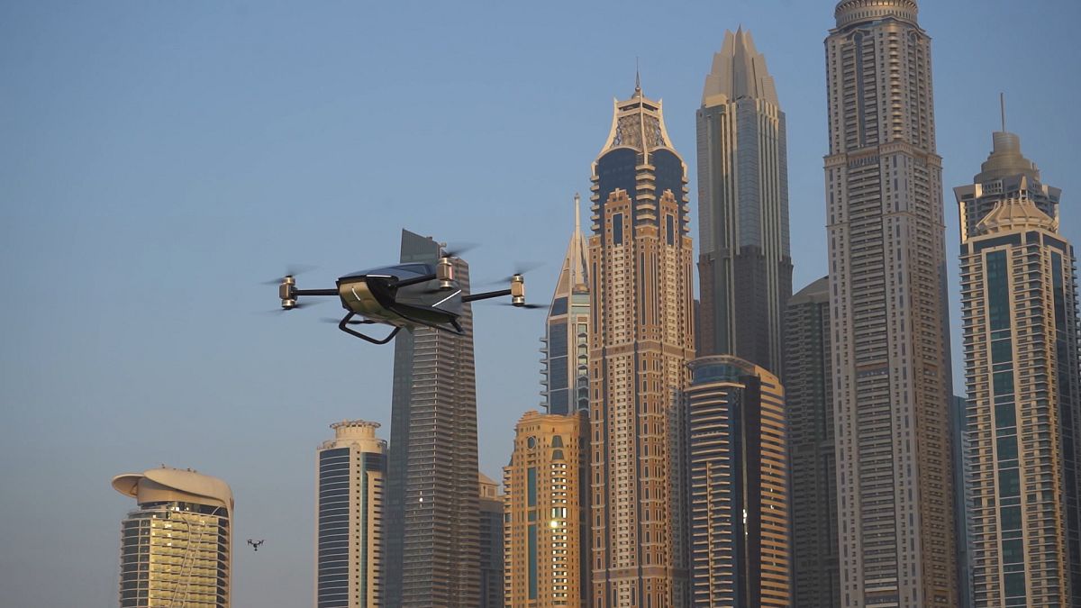 “إكس بانغ” سيارة طائرة تحلق في سماء دبي