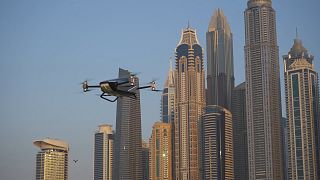 L'auto volante XPeng nei cieli di Dubai