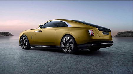 Rolls-Royce has unveiled Spectre, its first all-electric super coupe with a 520 km range.