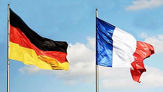 Almanya ve Fransa bayrakları