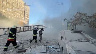 Kiew in der Ukraine nach Drohnenangriffen und Raketenbeschuss durch Russland