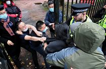 Gewalt vor Chinas Botschaft in Manchester