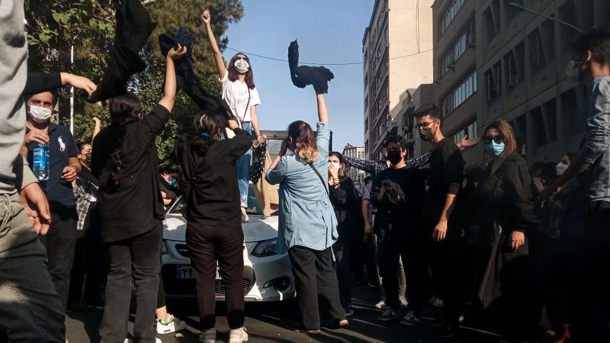 متظاهرات في طهران