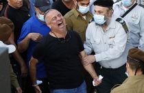 صورة التقطت في  12 مايو 2020 للمواطن الإسرائيلي باروخ بن يغال أثناء جنازة ابنه الجندي عاميت الذي قُتل بالقرب من مدينة جنين بالضفة الغربية المحتلة.