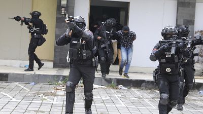 قوات خاصة إندونيسية  تشارك في تدريبات أمنية لمكافحة الإرهاب قبيل قمة مجموعة20. 2022/10/20