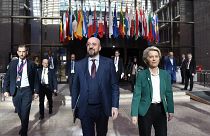 رئيس المجلس الأوروبي شارل ميشيل ورئيسة المفوضية الأوروبية أورسولا فون دير لايين في بروسكل. 2022/10/21