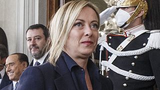 Siegreiche Postfaschistin Giorgia Meloni beim italienischen Staatspräsidenten