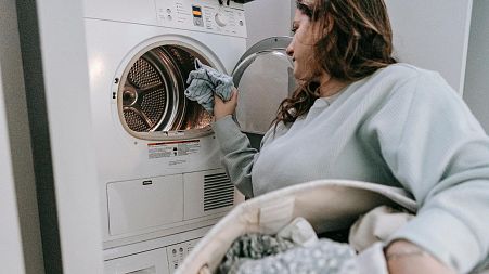 Discounts could be given for avoiding high-power activities like washing clothes.