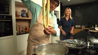 Learn how to cook chuzma lagman with Uzbek chef Bahriddin Chustiy