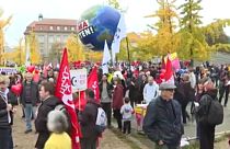 Manifestantes en Berlín para exigir un mayor gasto público para contrarrestar los altos precios de la energía