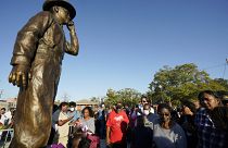 La statue d'Emmett Till inaugurée le 21 octobre à Greenwood, dans le Mississippi, près du lieu de son assassinat en 1955.
