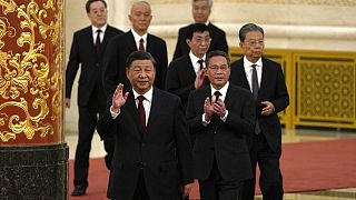 Le président chinois Xi Jinping et les six autres membres du comité permanent du parti communiste qu'il dirige, Pékin, le 23 octobre 2022