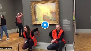 Obra de Claude Monet que foi "agredida" com puré de batata por ativistas, na Alemanha