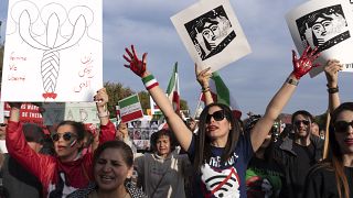 Irán melletti szolidaritási tüntetés Franciaországban
