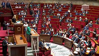 L'Assemblée nationale française rejette la motion de censure
