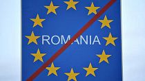  بلغاريا ورومانيا لا تزالان خارج منطقة شنغن، رغم أنهما انضمتا إلى الاتحاد الأوروبي قبل 15 عاماً، وما برحتا تطالبان بالدخول إلى "شنغن".