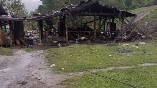 Разрушения после атаки на праздник в честь годовщины создания Организации независимости Качина 