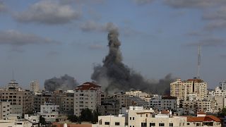 غارة جوية إسرائيلية على مبنى بمدينة غزة في الـ 17 مايو-أيار 2021