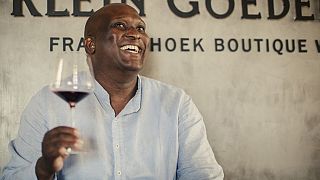 Les Sud-Africains noirs dans l'industrie vinicole autrefois réservée aux Blancs