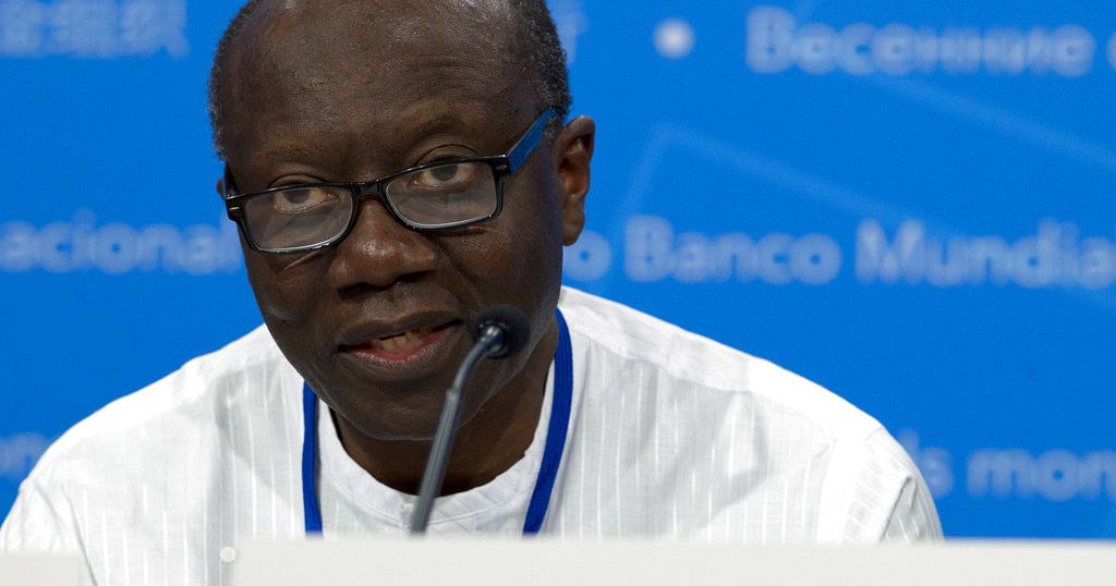 Ghana's Finance Minister escapes vote of no confidence