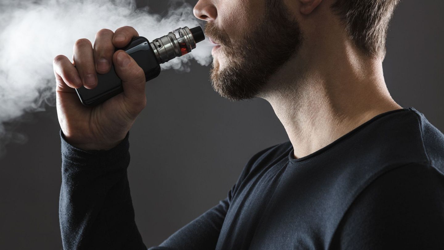 Highly concerning': E-cigarettes can cause heart arrhythmias, study finds |  Euronews
