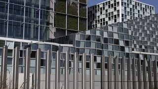 منظر خارجي للمحكمة الجنائية الدولية في لاهاي بهولندا