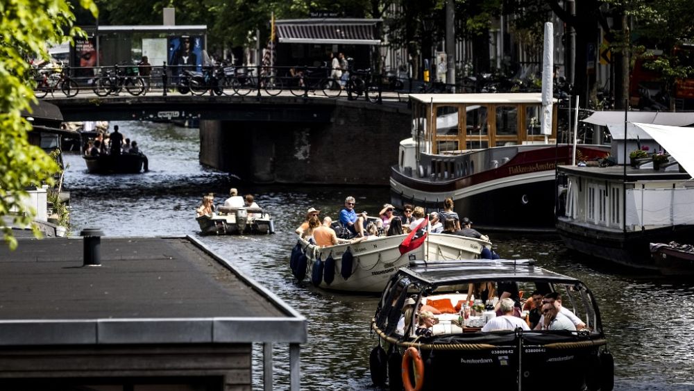 Mysterieuze Chinese politiebureaus in Amsterdam en Rotterdam doen onderzoek
