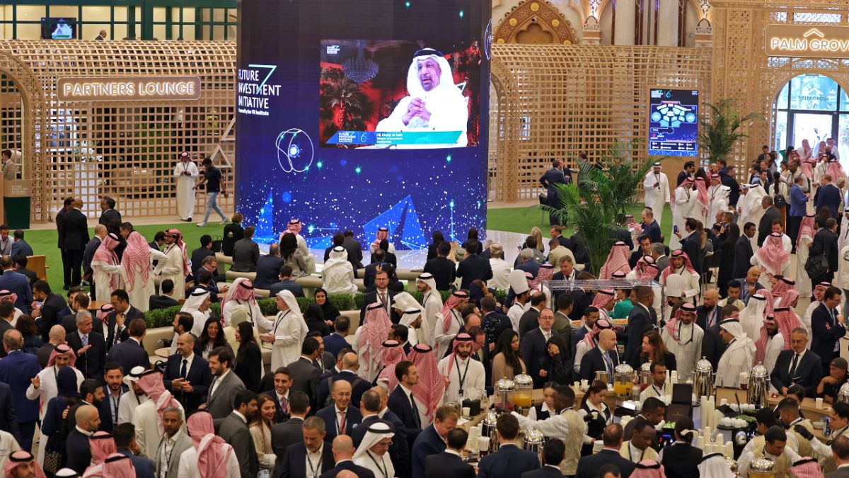 صورة لمشاركين في مؤتمر مبادرة مستقبل الاستثمارفي العاصمة السعودية الرياض، 25 أكتوبر 2022.