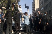 Rezsimellenes tüntetők Iránban