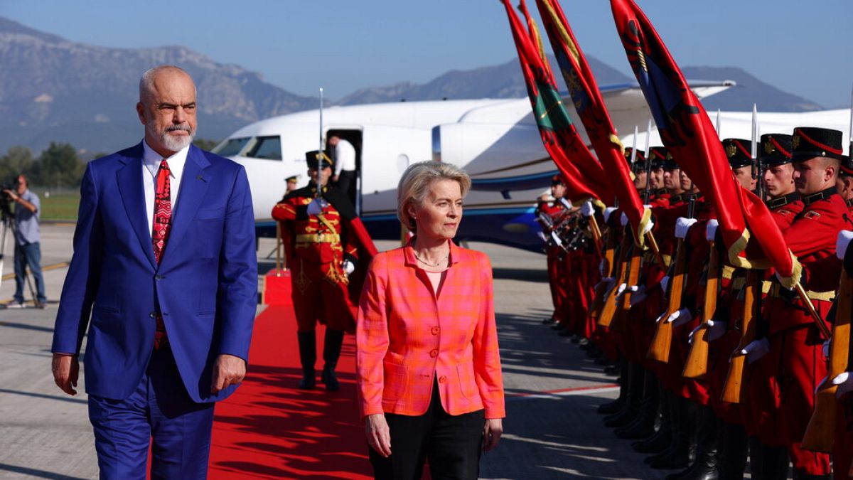 Ursula von der Leyen az albán miniszterelnökkel 