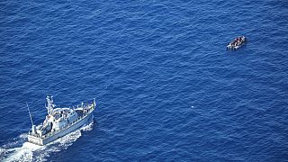 Des garde-côtes libyens menacent un avion de Sea Watch