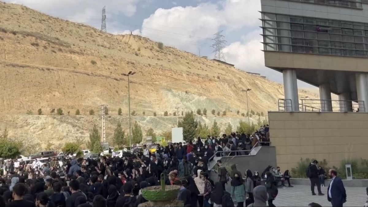 اعتراضات سراسری در ایران 