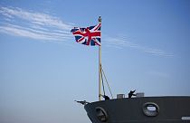 Η βρετανική σημαία σε πλοίο του βασιλικού πολεμικού ναυτικού