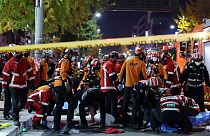 Güney Kore'nin başkenti Seul'de meydana gelen izdihamda çok sayıda kişi öldü ve yaralandı