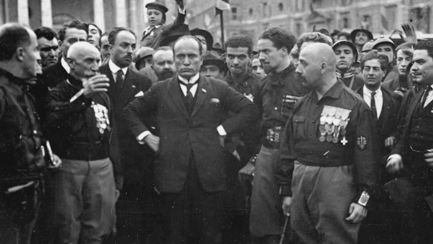 Predappio: tutti i nostalgici a casa Mussolini