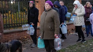 Vízért állnak sorba a kijeviek 2022 október 31-én