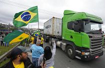 Brezilya: Yüksek Mahkeme Bolsonaro yanlılarının kurduğu barikatların kaldırılmasını emretti