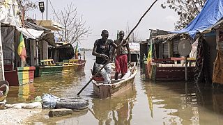 Sénégal : craintes pour le tourisme et l'extraction du sel au lac Rose