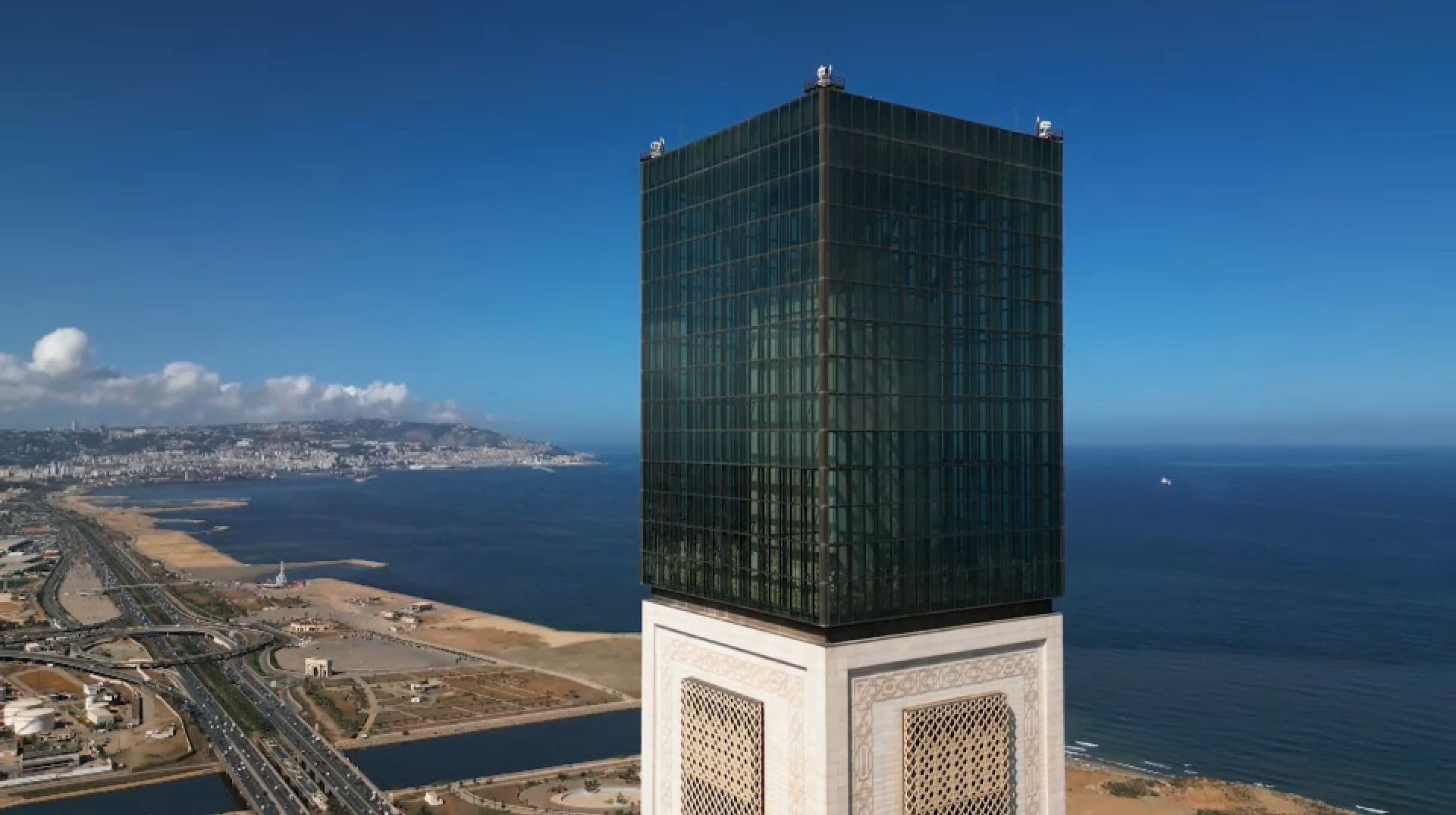 “The new Algeria is now”: massive housing and infrastructure projects