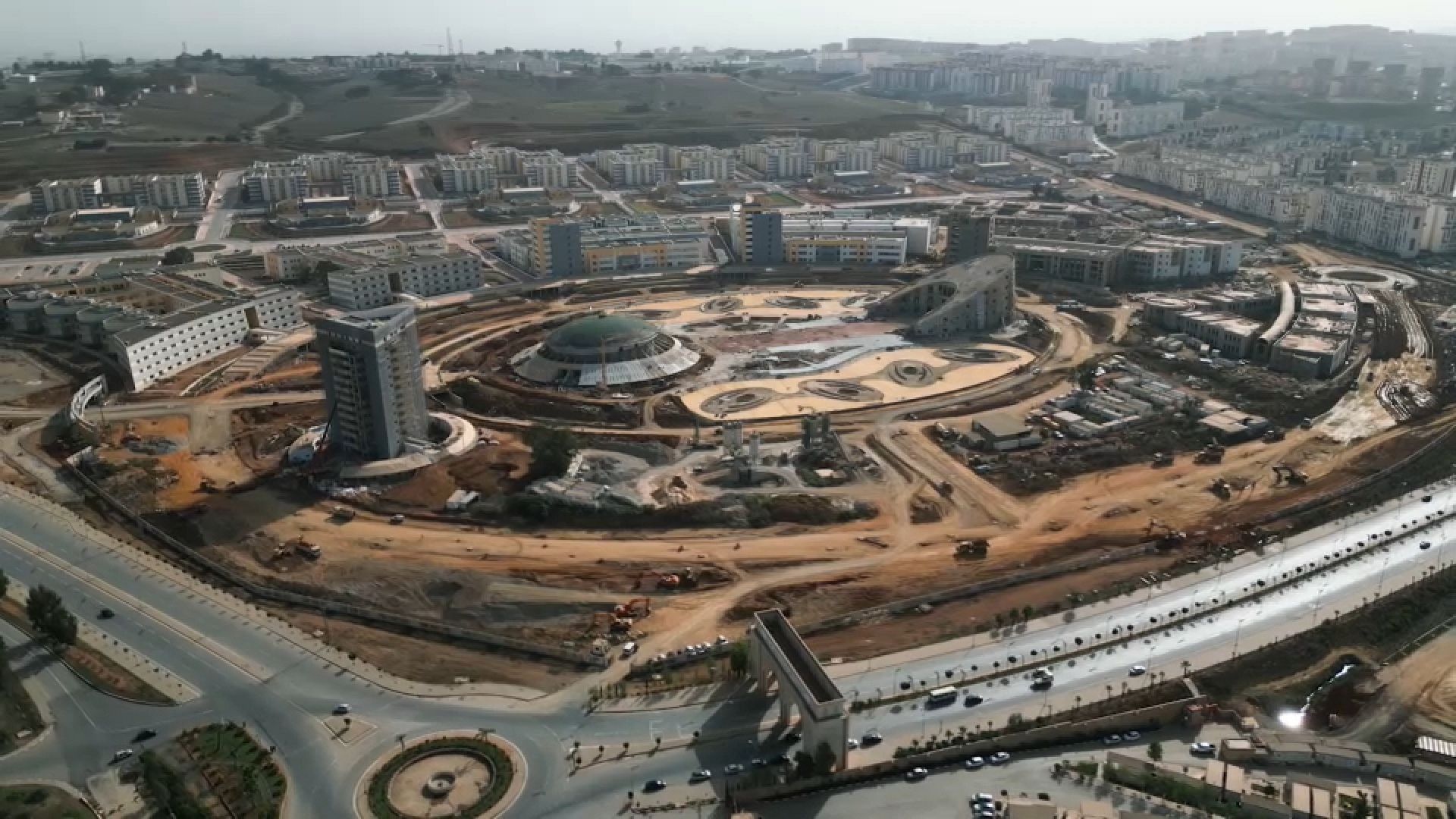 “The new Algeria is now”: massive housing and infrastructure projects